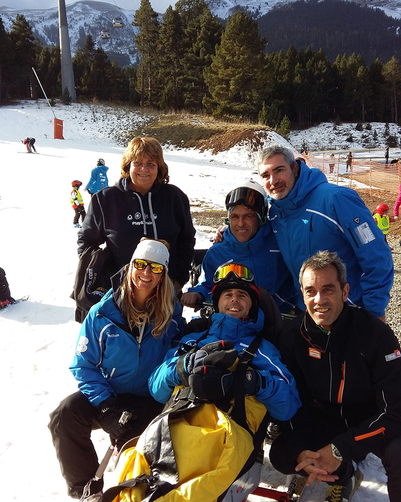 here's the guys from Barcelona Special Traveller, Play and Train, my instructor Andy (cool guy), and Toni from the La Molina ski organisation